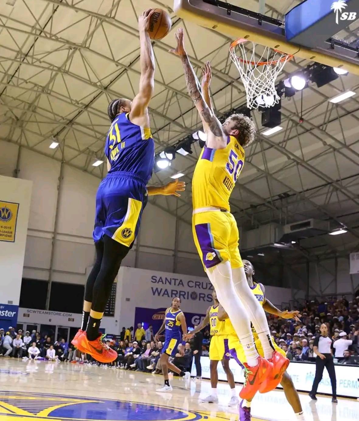 u8官方在线包含清晨体能课后;广厦男篮官宣签约备战NBA常规赛;球迷炸锅;临场指挥获称赞的词条