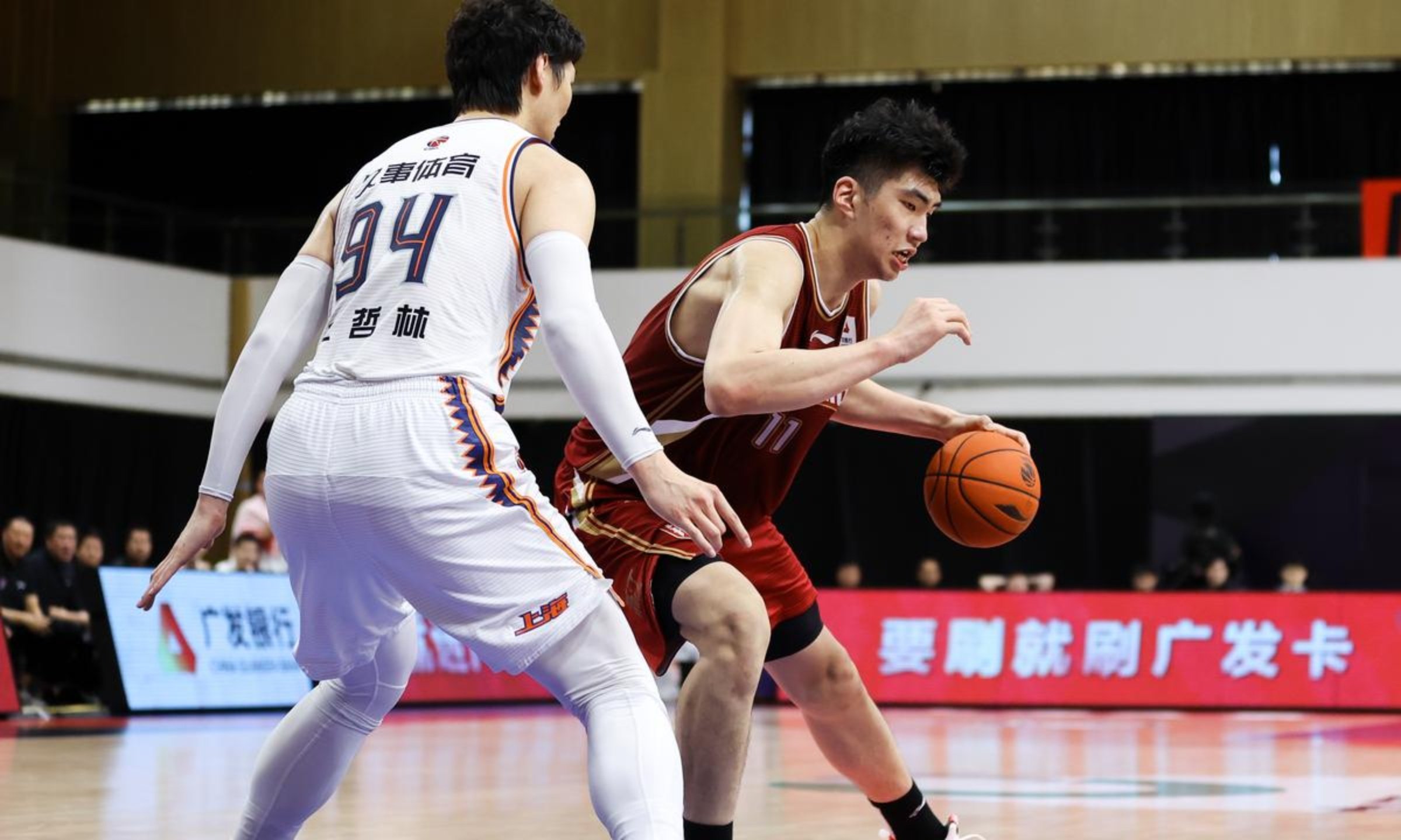 u8官方网站今夜CBA季后赛传出新动向,迈阿密热火绝杀压哨,管理层表态:引发热议,临场指挥获称赞的简单介绍